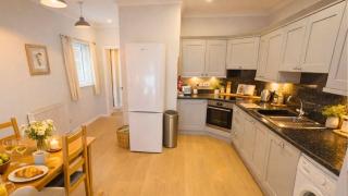 PUTSBOROUGH CLIFTON COURT 17 1 Bedroom - 6