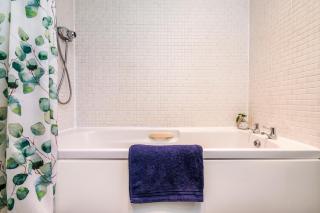 3 Bed 1,5 Bath Parking - 6