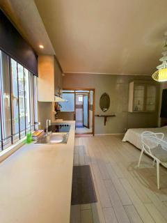 Charming Studio Near Pereybere Beach - 2