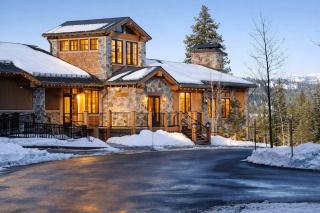 Luxury Northstar Home| hot tub| walk to ski lifts - Truckee - 6
