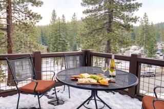 Luxury Northstar Home| hot tub| walk to ski lifts - Truckee - 5