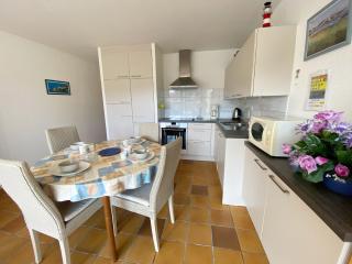 BERNACHES - Appart RDC, Plage 300m - T9 - 6