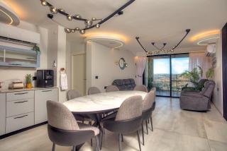 Nof Yareach - נוף ירח - 0