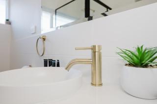 Palm Beach Villas by Rockingham Apartments - 8