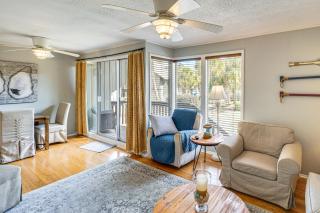 Golfers Getaway! Modern Diamondhead Condo - 2