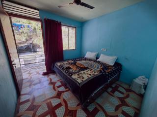 Himalyan hotel Paundar Ransi - 3