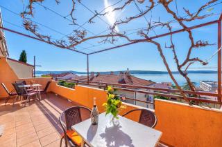 Apartments in Crikvenica 39180 - 9