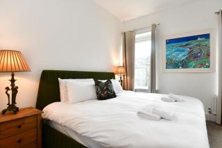 Beautiful 2-Bed Home in Trendy Pontcanna - Pass the Keys - 9