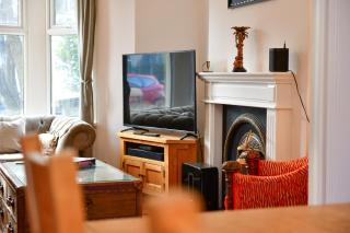 Beautiful 2-Bed Home in Trendy Pontcanna - Pass the Keys - 5