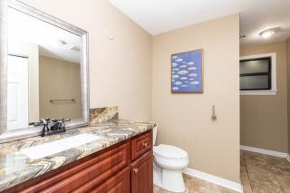 Waterfront 3BR Villa w Gym, Pool & Dock Access - 7