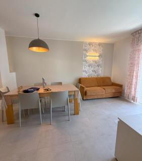 Elegant and luminous apartment with terrace - 2