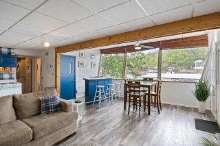 Cozy Lake House with Dock - 7