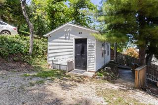 Lakefront Home with Huge Views and Great Fishing - 5