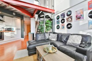 The Cardiff Loft Residence 2BR Apartment - 4