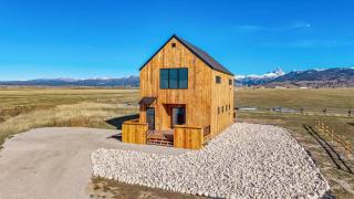 Teton Valley Sky 8 - Mountain Views, Patio & BBQ - 0