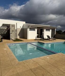 New, Peaceful Bonavista Home! - 3