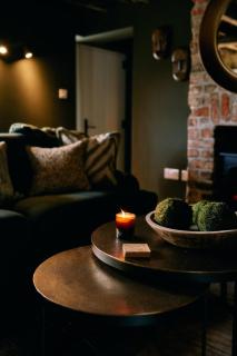 Boutique Luxury Cottage Cheshire Wedding Guests - 3