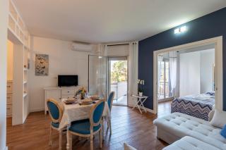 GuestHost - Cozy Apartment with Terrace in Sanremo - 1