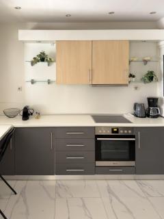 Grace by halu! Luxury 3BD apartment on Mitropoleos street - 3