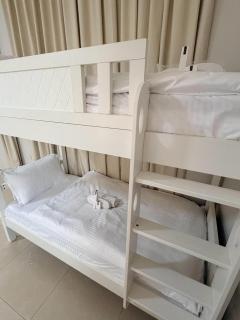 Yas Palace - Luxe Hostel - 7