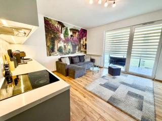 Modlinska Residence by JumpInHere - 9