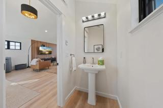 Teton Valley Sky 2 - Mountain Views, Patio & BBQ - 3