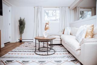 Two Bedroom Apartment Near Downtown Boston with Free Parking - 9