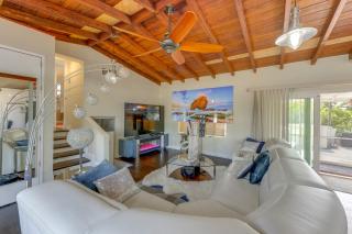 Oakland Park Gem w/ Year-Round Pool, 4 Mi to Beach - 6
