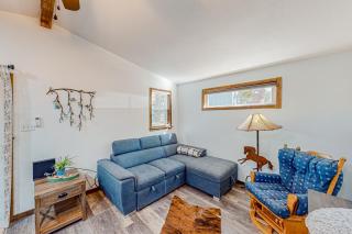 1BR Dog-Friendly Lakefront Cabin with Canoes - Twain Harte - 7