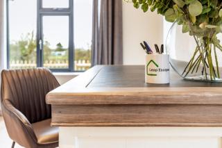 Norfolk Lodge by Leap Escapes - 4