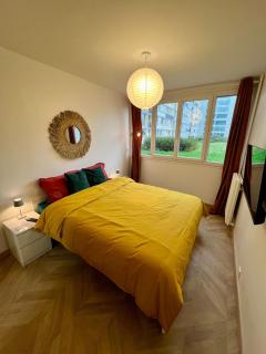PARIS-MONTROUGE Magnifique appartement- très cosy pour 1 - 6 personnes refait à NEUF -ENTIRE APARTMENT LUXURIOUS AND WARM -Montrouge Paris 14ème - Proche Aéroport Orly Parc Expositions Porte de Versailles FREE WIFI GRATUIT - 1