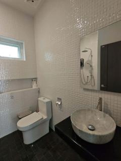 jessi house pool - 1