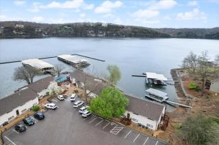 Lakefront Condo Near Margaritaville - 7