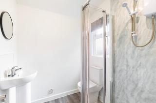 Workers Stay NorwichParkingKitchenSleeps 6 - 2