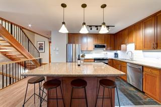 Pinnacle Ridge Condos by Fernie Central Reservations - Fernie - 3