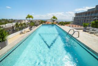 3 Bedroom Condo with Rooftop Pool - Love #203 - 0