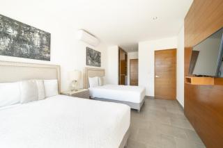 3 Bedroom Condo with Rooftop Pool - Love #203 - 7