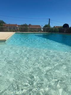 Le Tassigny-Spacious apartment-parking-wifi - 6