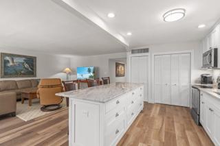 Kings Crown Unit 212 condo - 7
