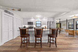 Kings Crown Unit 212 condo - 3
