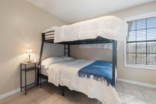 2BR King, Dog Friendly, Private Gated Yard, Turf, Grill, Near Beaches - 6