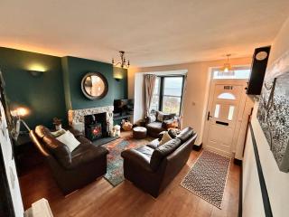 3 bedroom - Sea View - Pet Friendly - 0