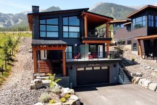 Timber House Chalet by Fernie Central Reservations Ski InOut - 0