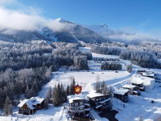 Tamarak Left Side by Fernie Central Reservations Ski In-Out - 0
