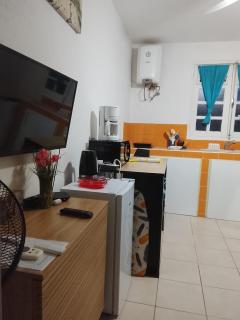 SWEET PARADISE STUDIO à 10 mn du centre en voiture - 9