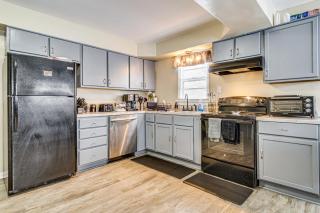 1 Mi to Butler! Family-Friendly Indianapolis Home - 3