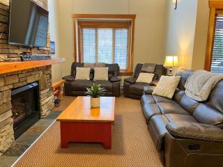 Pinnacle Ridge Condos by Fernie Central Reservations - 9