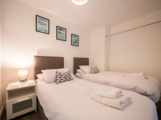 Character Cottage Moments from Brixham Harbour - 6