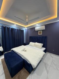 Luxury suites bahria town Lahore - 8