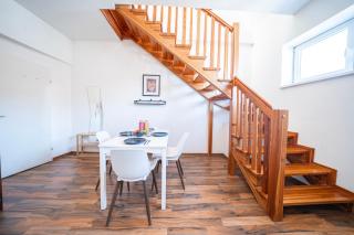 Rooftop Studios, 10min to city center, tram and metro - 5